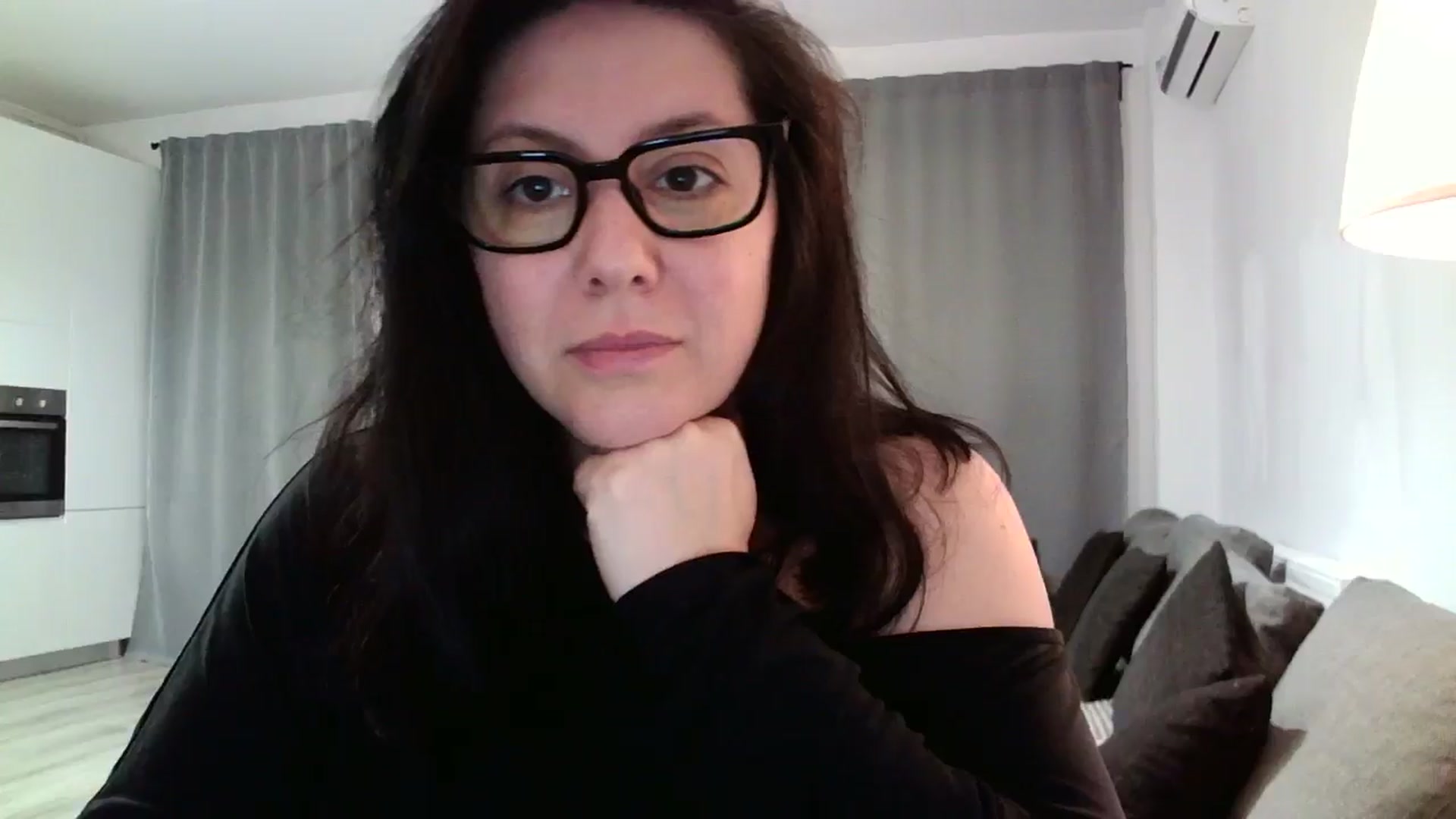 Gallery image thumbnail from SILKYWOMAN's myfreecams stream on, 05/04/2024, 19:13 image 17 of 20
