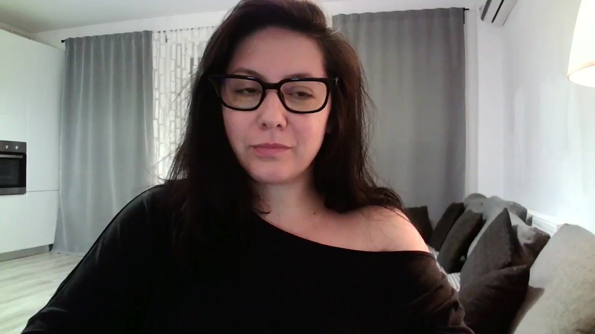 Gallery image thumbnail from SILKYWOMAN's myfreecams stream on, 05/04/2024, 19:13 image 14 of 20
