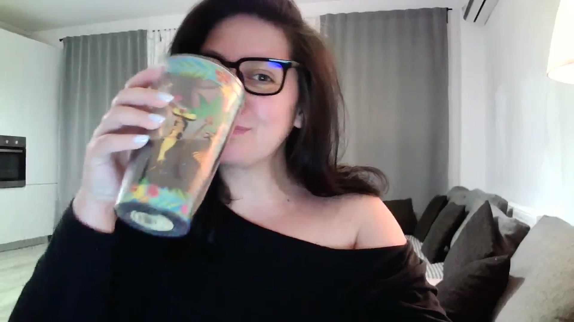 Gallery image thumbnail from SILKYWOMAN's myfreecams stream on, 05/04/2024, 19:13 image 10 of 20