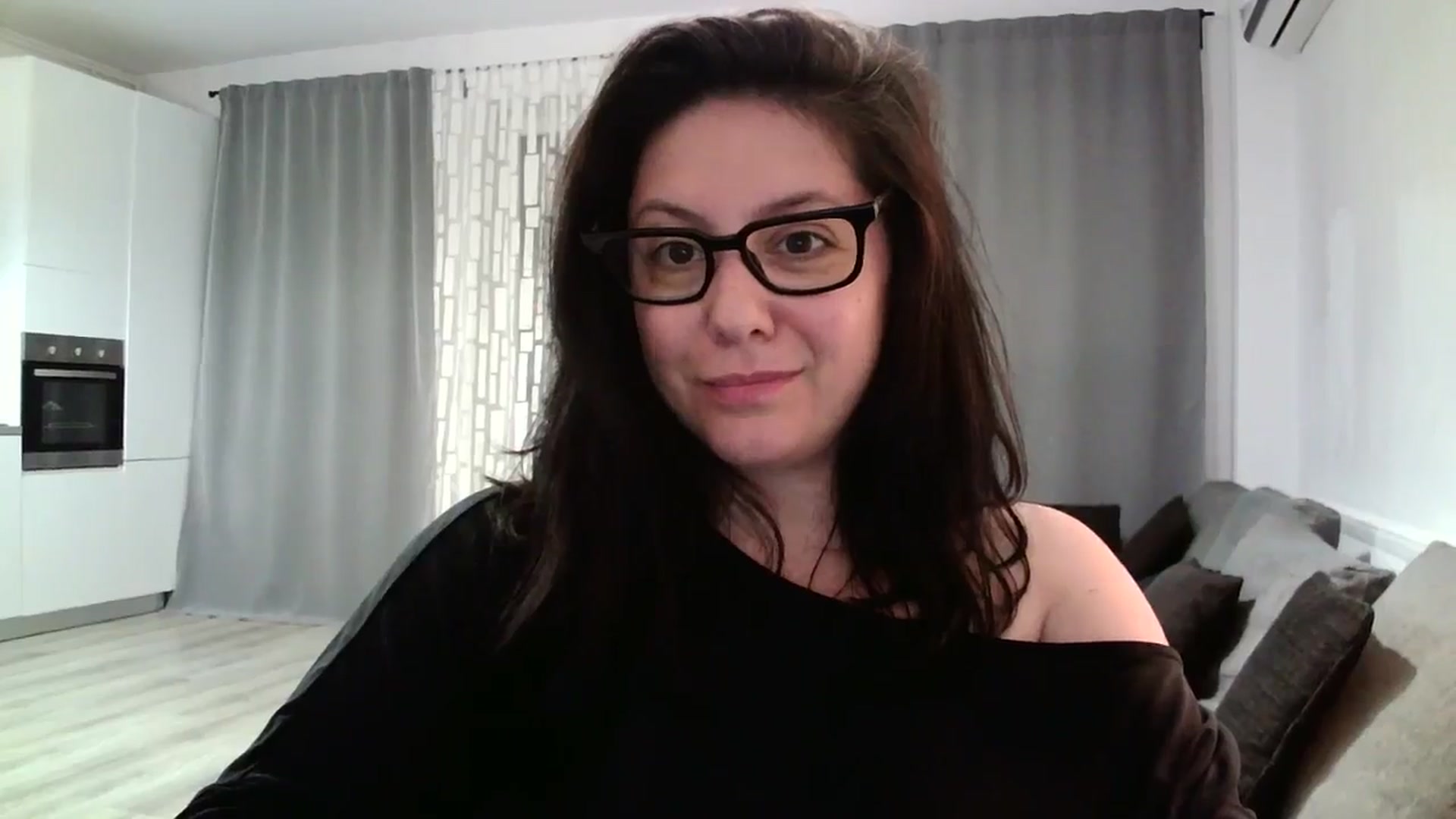 Gallery image thumbnail from SILKYWOMAN's myfreecams stream on, 05/08/2024, 19:24 image 17 of 20