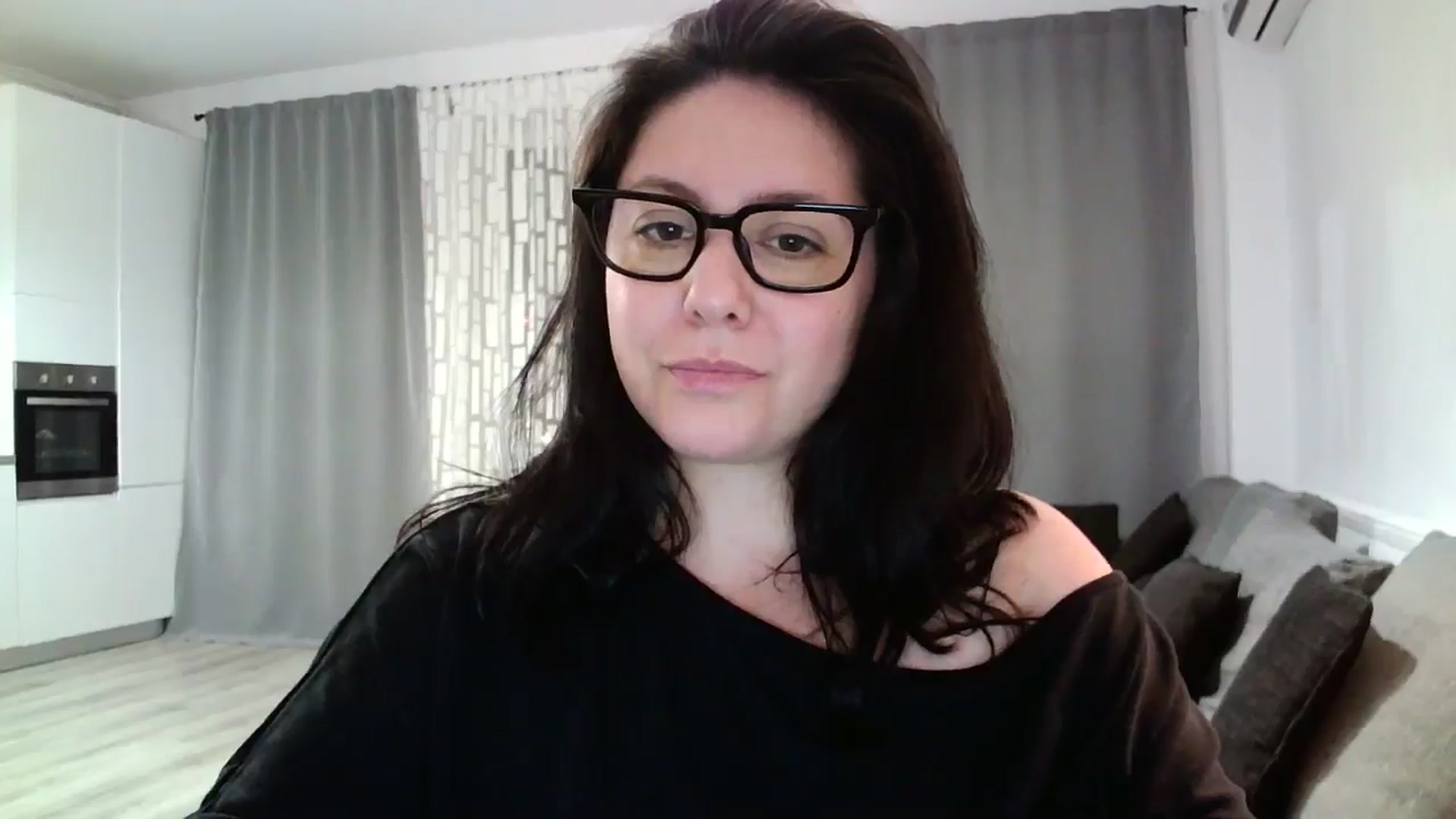 Gallery image thumbnail from SILKYWOMAN's myfreecams stream on, 05/08/2024, 19:24 image 15 of 20