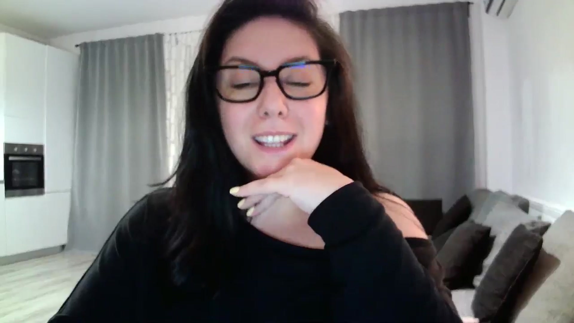 Gallery image thumbnail from SILKYWOMAN's myfreecams stream on, 05/08/2024, 19:24 image 11 of 20