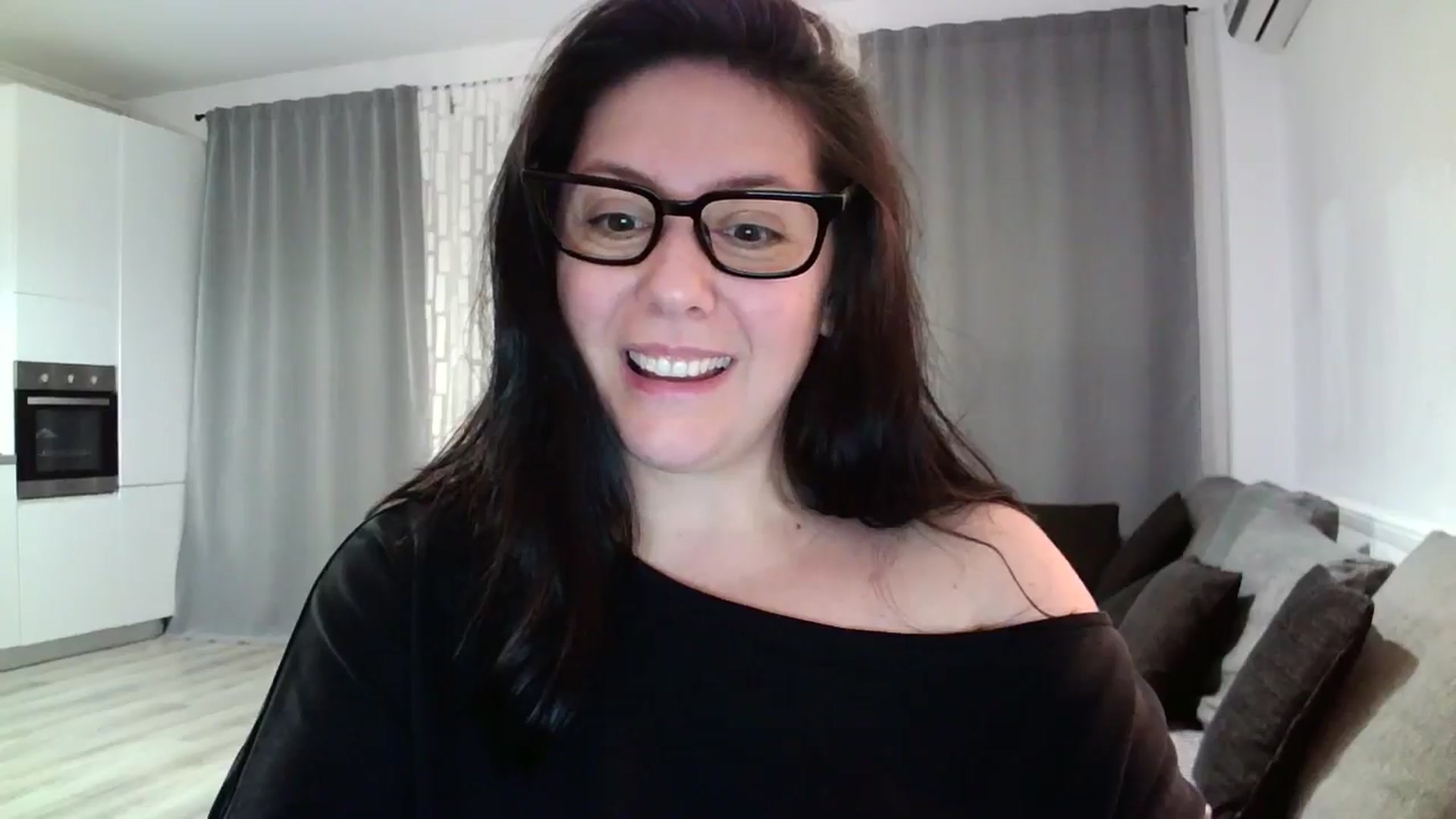 Gallery image thumbnail from SILKYWOMAN's myfreecams stream on, 05/08/2024, 19:24 image 13 of 20