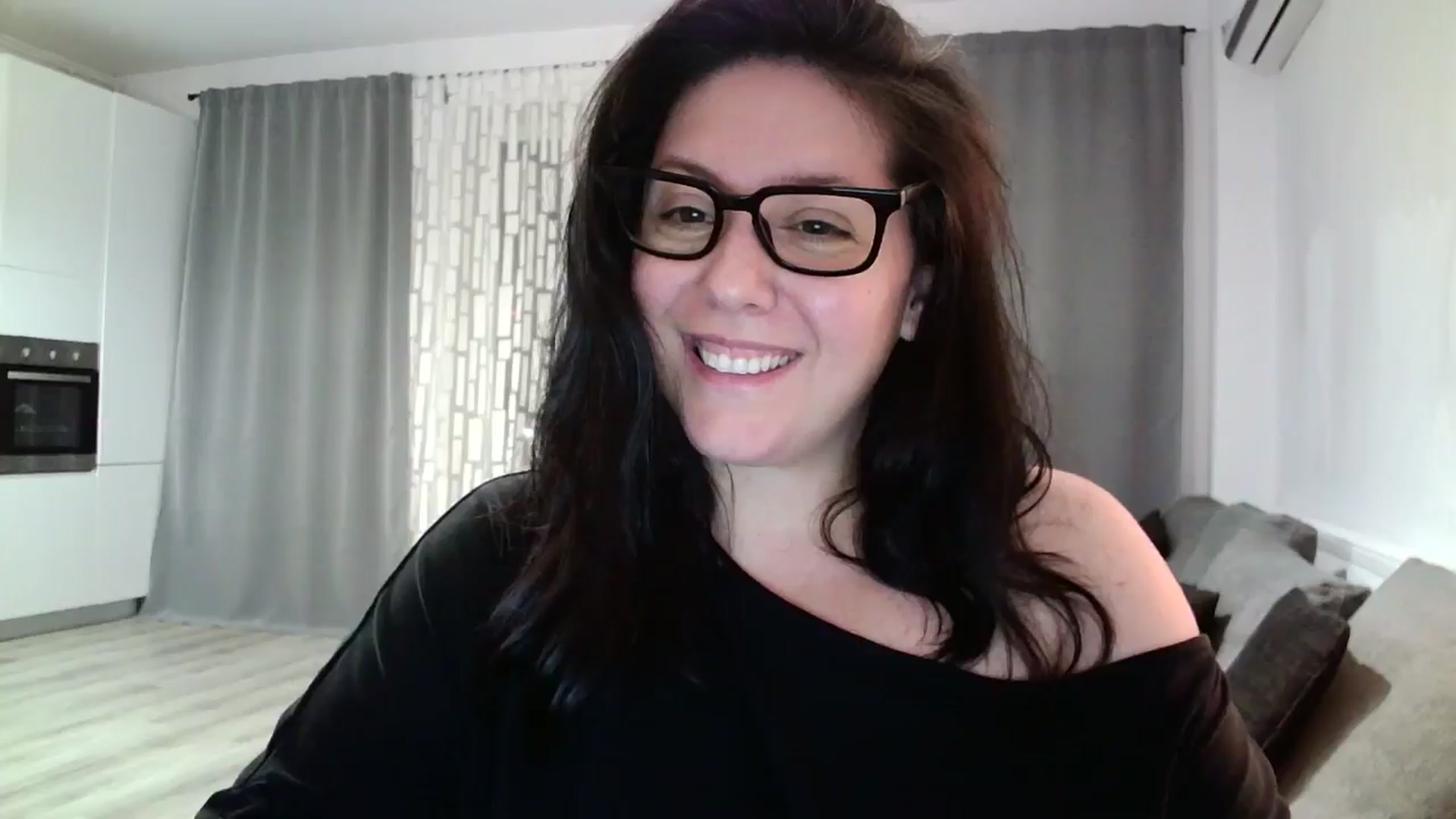Gallery image thumbnail from SILKYWOMAN's myfreecams stream on, 05/08/2024, 20:03 image 7 of 20