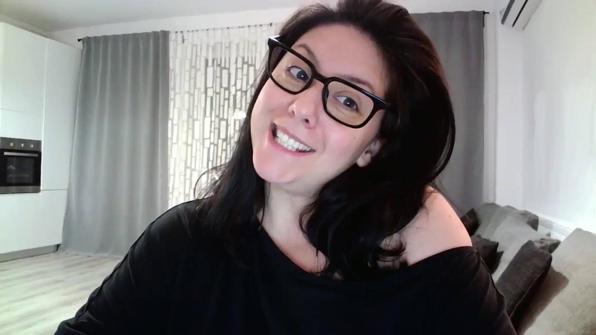 Gallery image thumbnail from SILKYWOMAN's myfreecams stream on, 05/08/2024, 20:03 image 6 of 20
