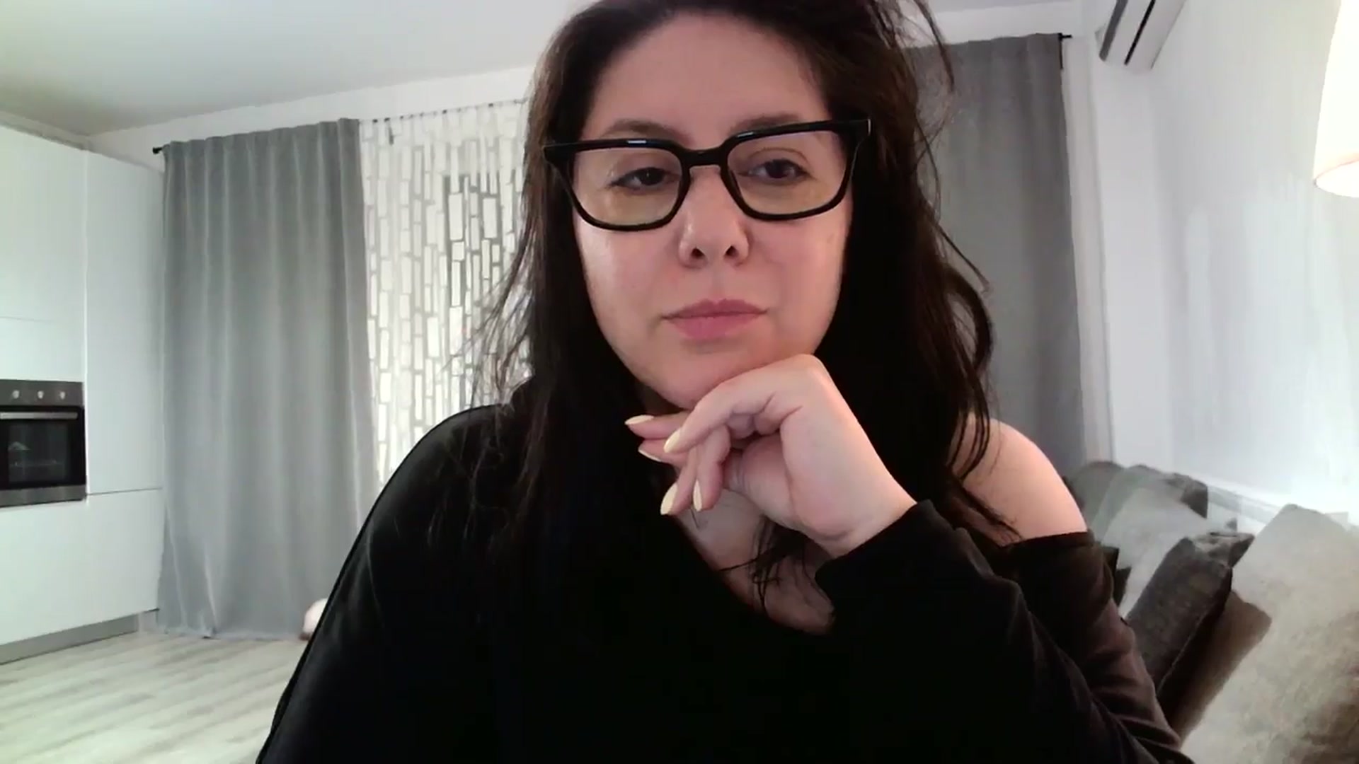 Gallery image thumbnail from SILKYWOMAN's myfreecams stream on, 05/08/2024, 20:03 image 16 of 20