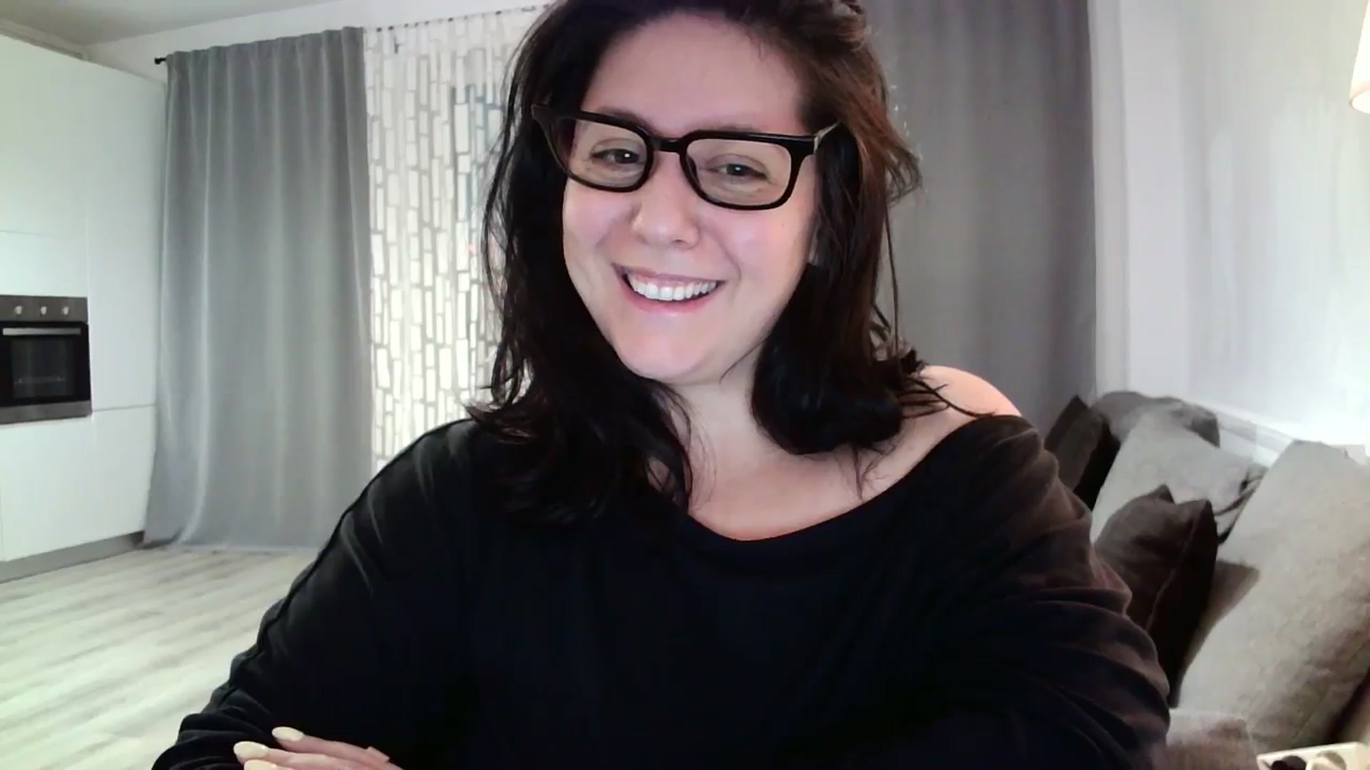 Gallery image thumbnail from SILKYWOMAN's myfreecams stream on, 05/10/2024, 19:18 image 5 of 20