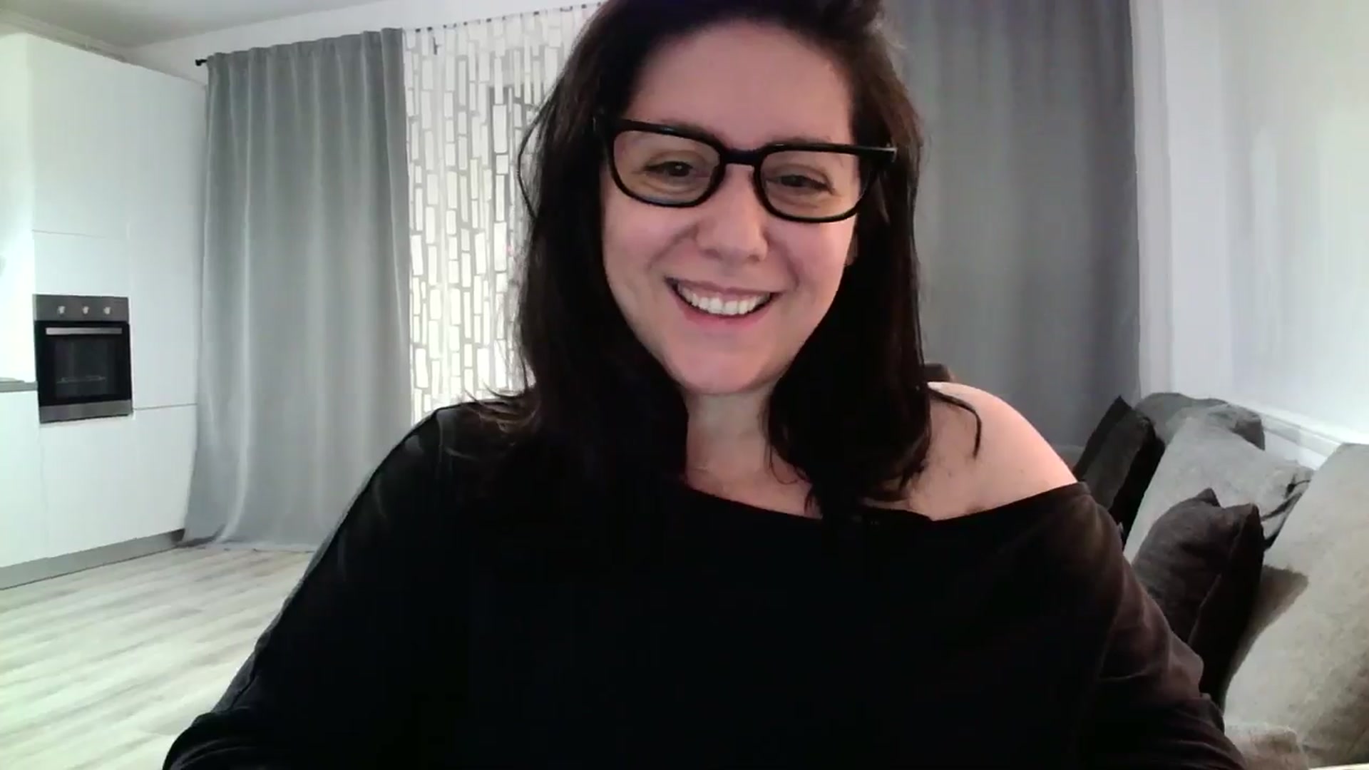 Gallery image thumbnail from SILKYWOMAN's myfreecams stream on, 05/10/2024, 19:18 image 10 of 20