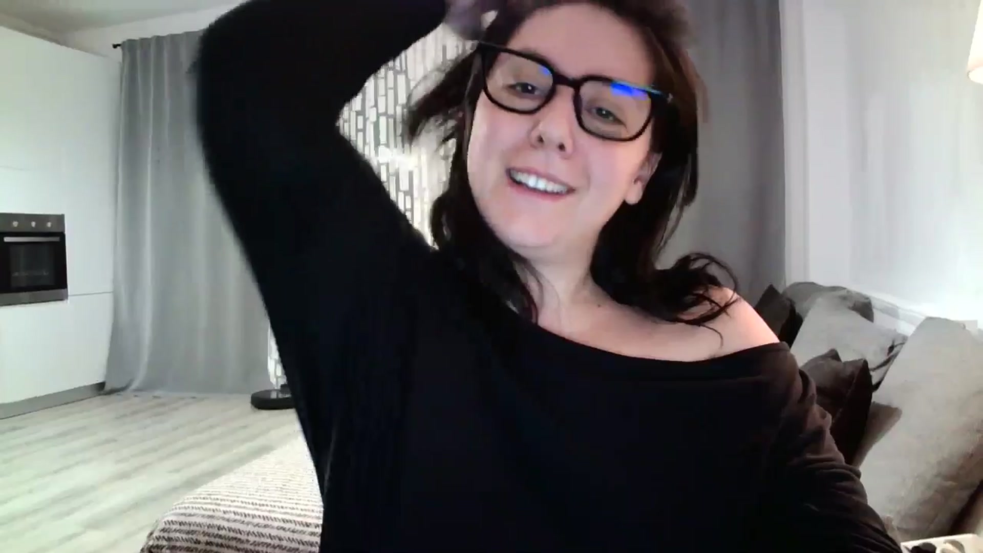Gallery image thumbnail from SILKYWOMAN's myfreecams stream on, 05/10/2024, 19:18 image 6 of 20