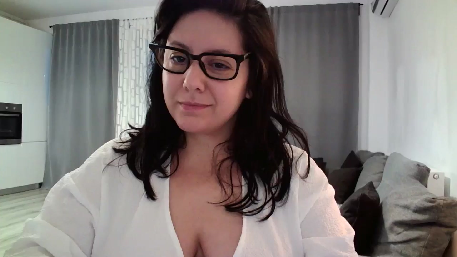 Gallery image thumbnail from SILKYWOMAN's myfreecams stream on, 05/14/2024, 19:01 image 1 of 20