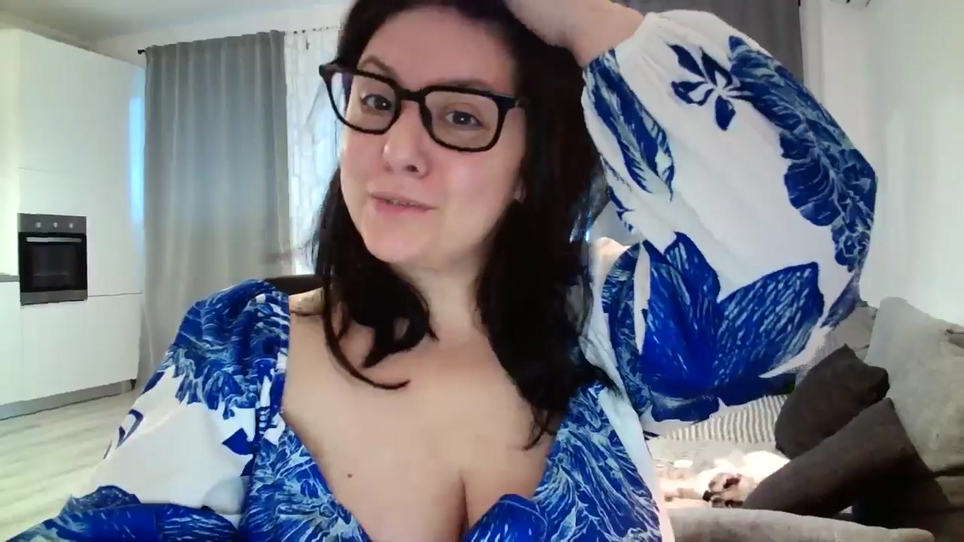 Gallery image thumbnail from SILKYWOMAN's myfreecams stream on, 05/17/2024, 17:57 image 4 of 20
