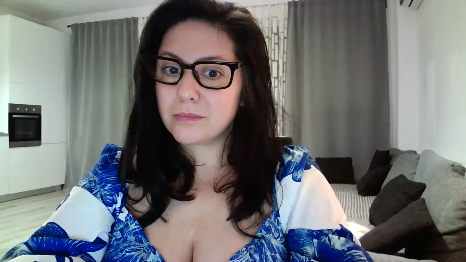 Gallery image thumbnail from SILKYWOMAN's myfreecams stream on, 05/17/2024, 19:26 image 17 of 20
