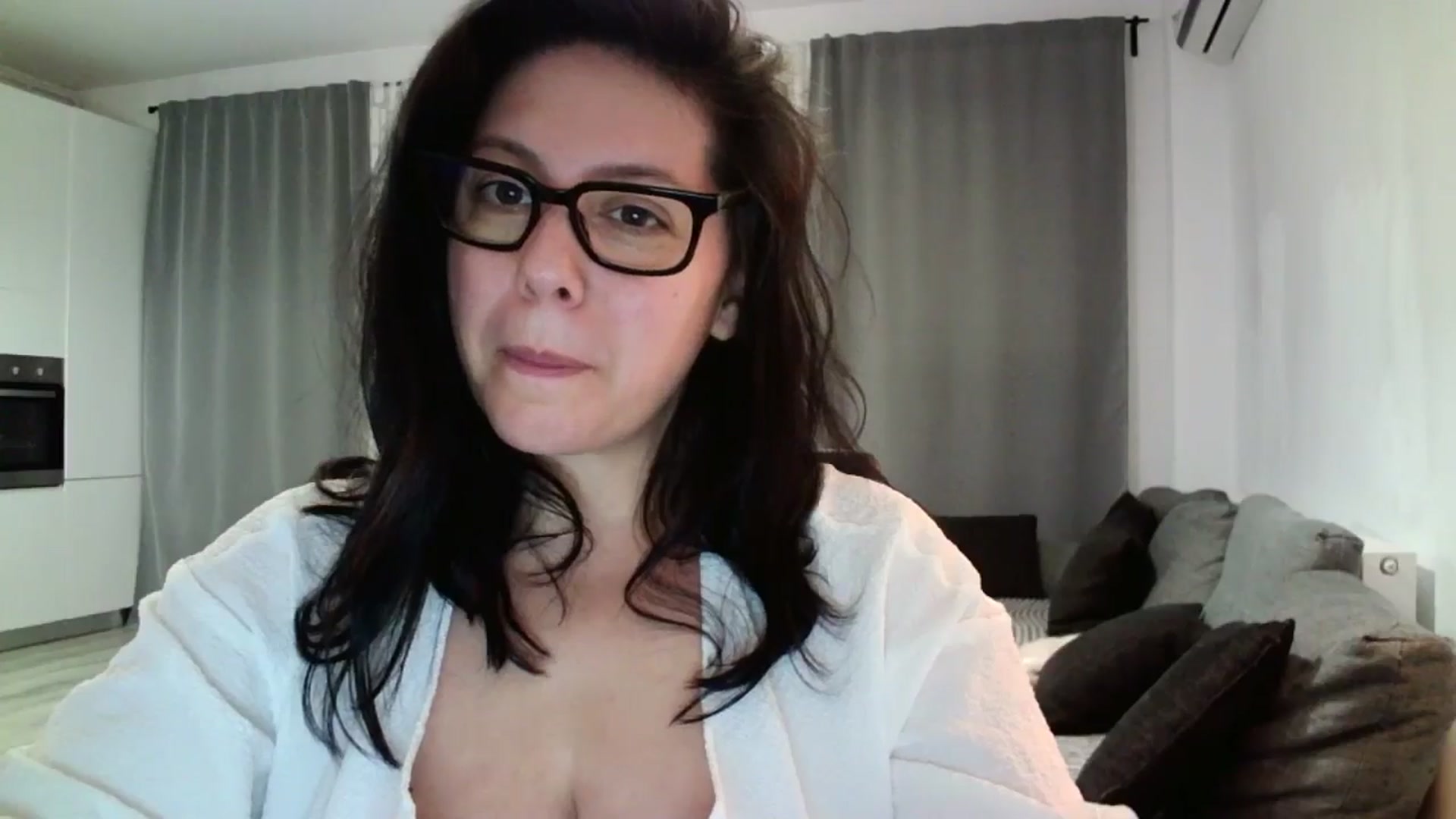 Gallery image thumbnail from SILKYWOMAN's myfreecams stream on, 05/21/2024, 18:46 image 19 of 20