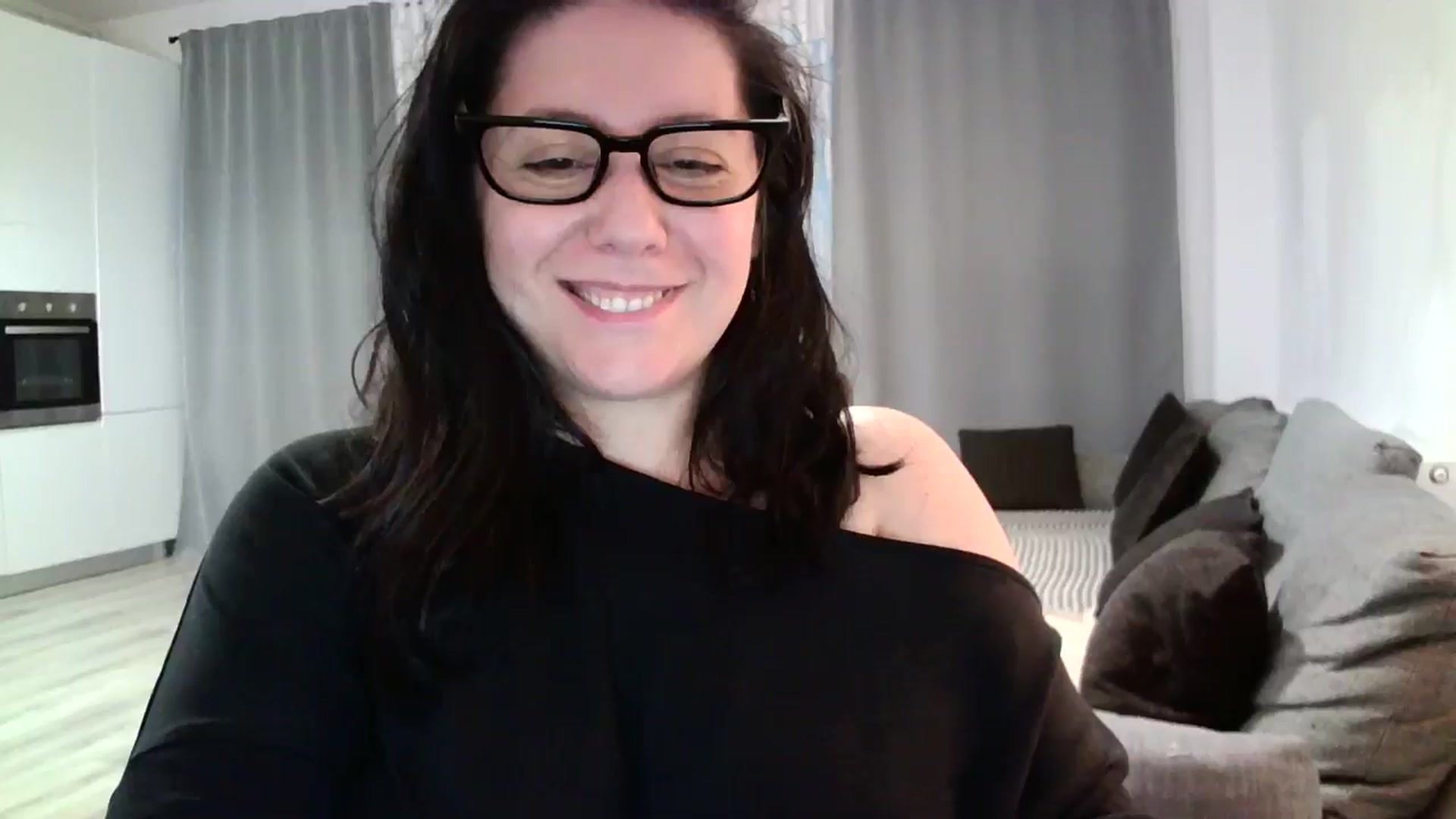 Gallery image thumbnail from SILKYWOMAN's myfreecams stream on, 05/22/2024, 18:49 image 9 of 20