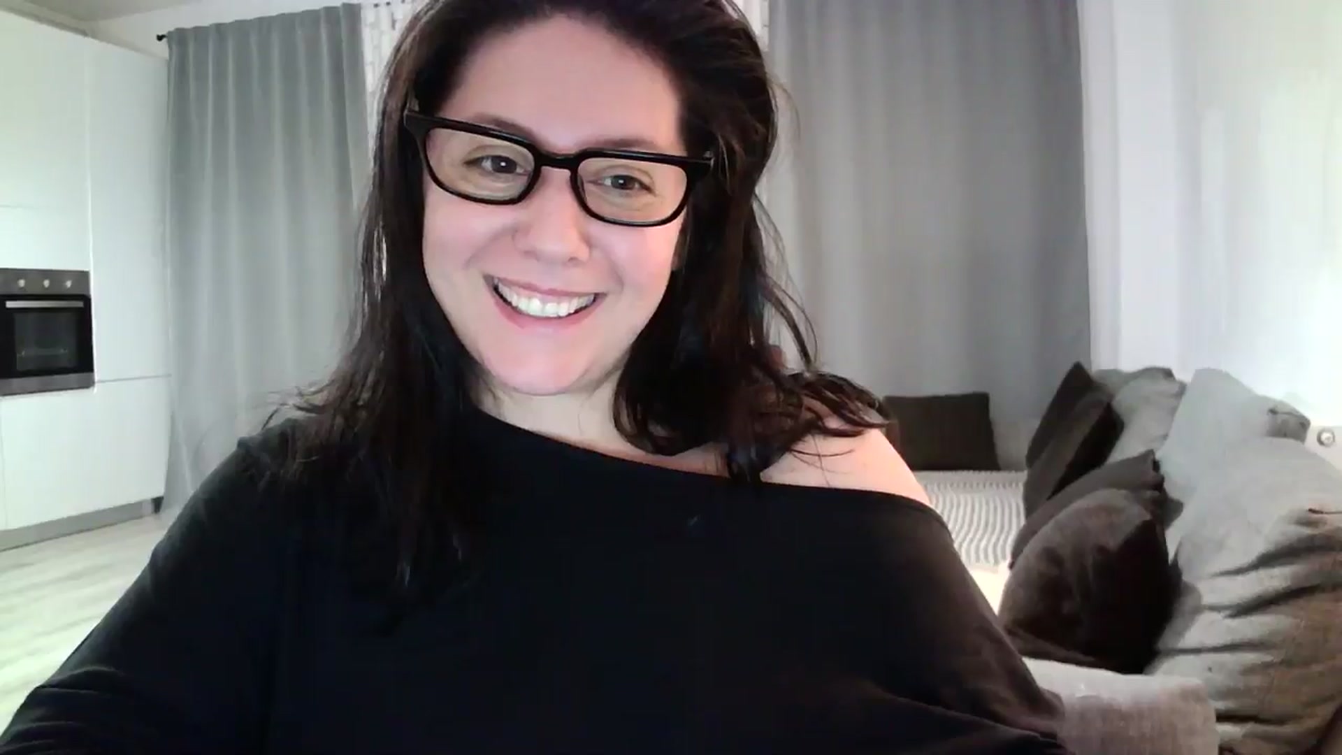 Gallery image thumbnail from SILKYWOMAN's myfreecams stream on, 05/22/2024, 18:49 image 15 of 20