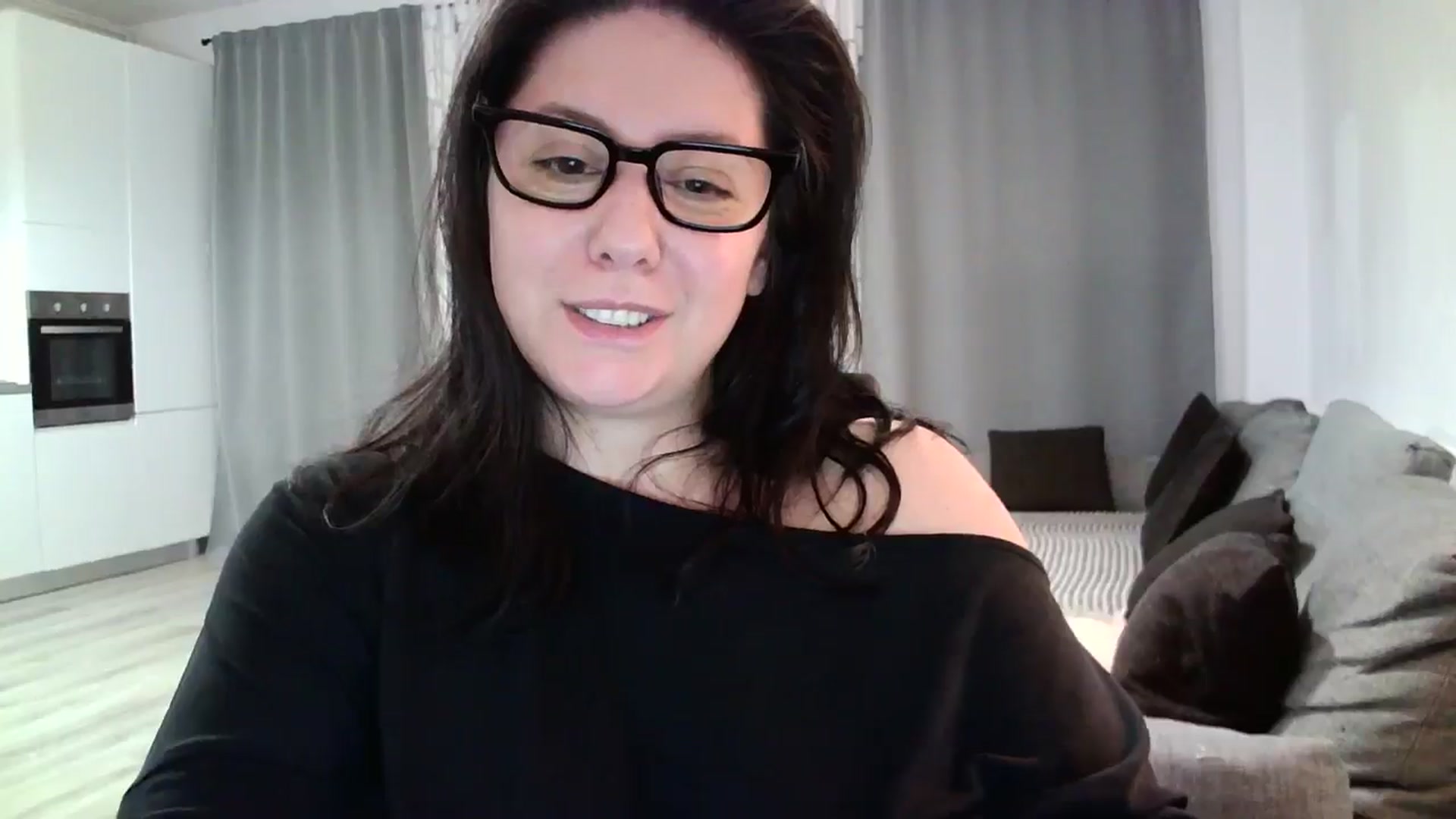 Gallery image thumbnail from SILKYWOMAN's myfreecams stream on, 05/22/2024, 20:15 image 3 of 20