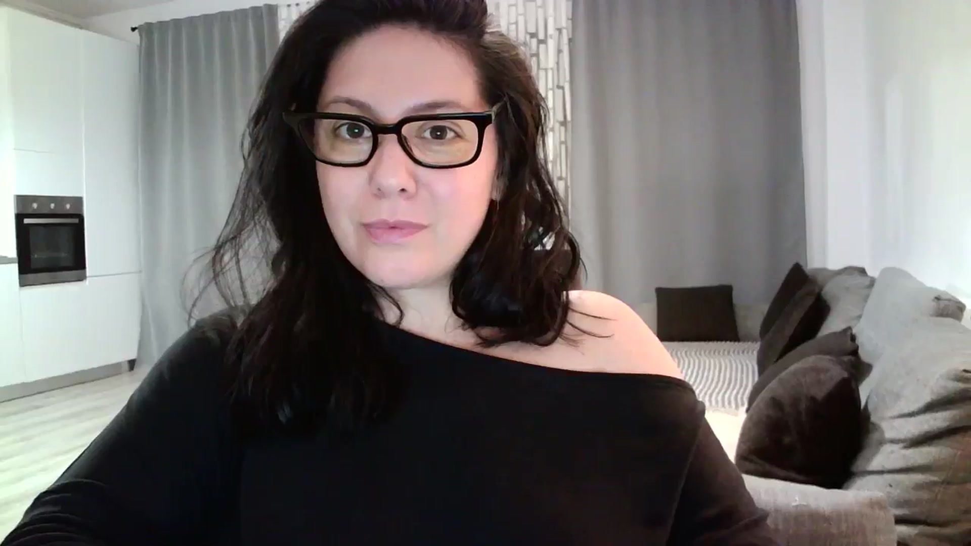 Gallery image thumbnail from SILKYWOMAN's myfreecams stream on, 05/22/2024, 20:15 image 7 of 20