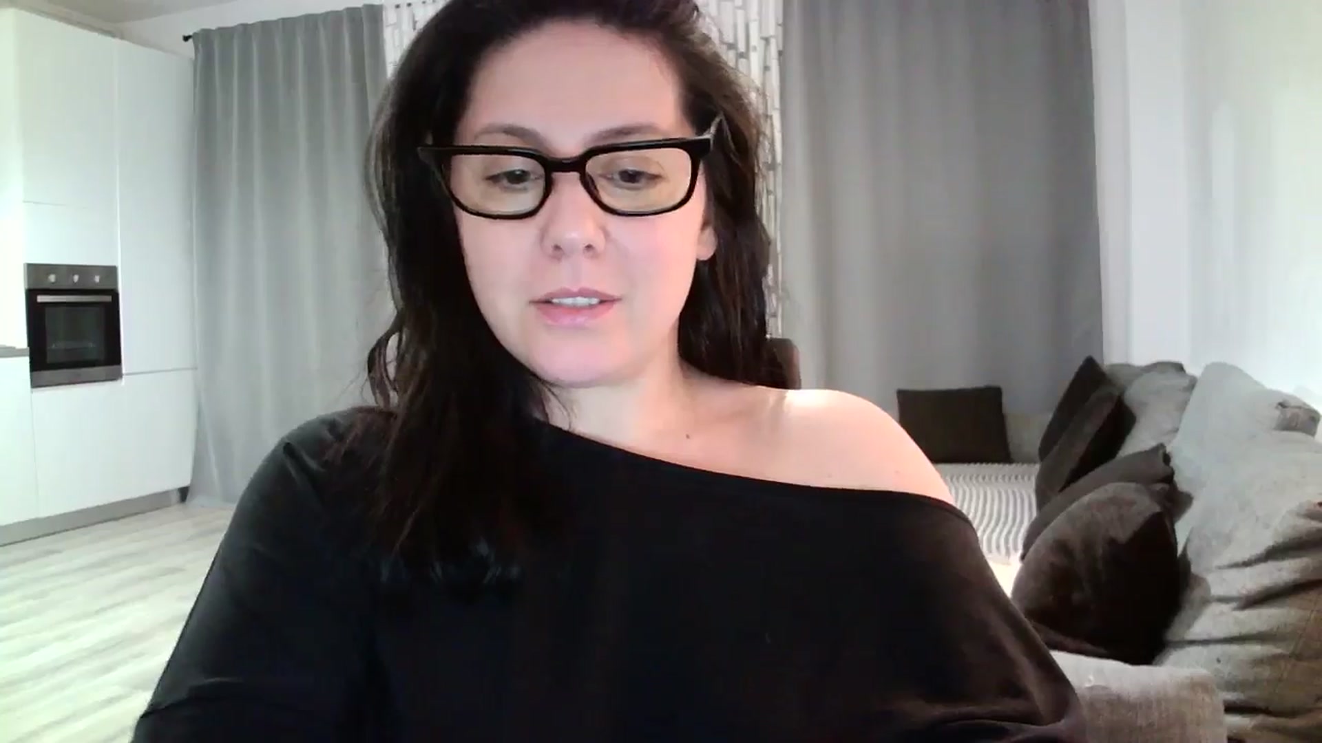 Gallery image thumbnail from SILKYWOMAN's myfreecams stream on, 05/22/2024, 20:15 image 5 of 20