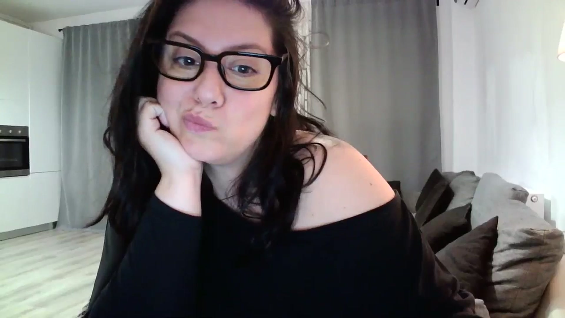 Gallery image thumbnail from SILKYWOMAN's myfreecams stream on, 05/22/2024, 20:43 image 10 of 20
