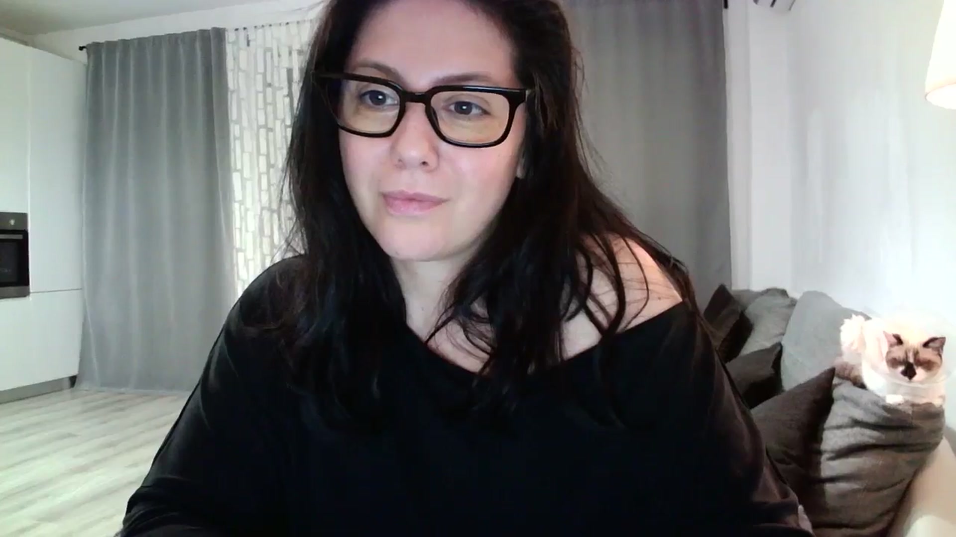 Gallery image thumbnail from SILKYWOMAN's myfreecams stream on, 05/22/2024, 20:43 image 3 of 20