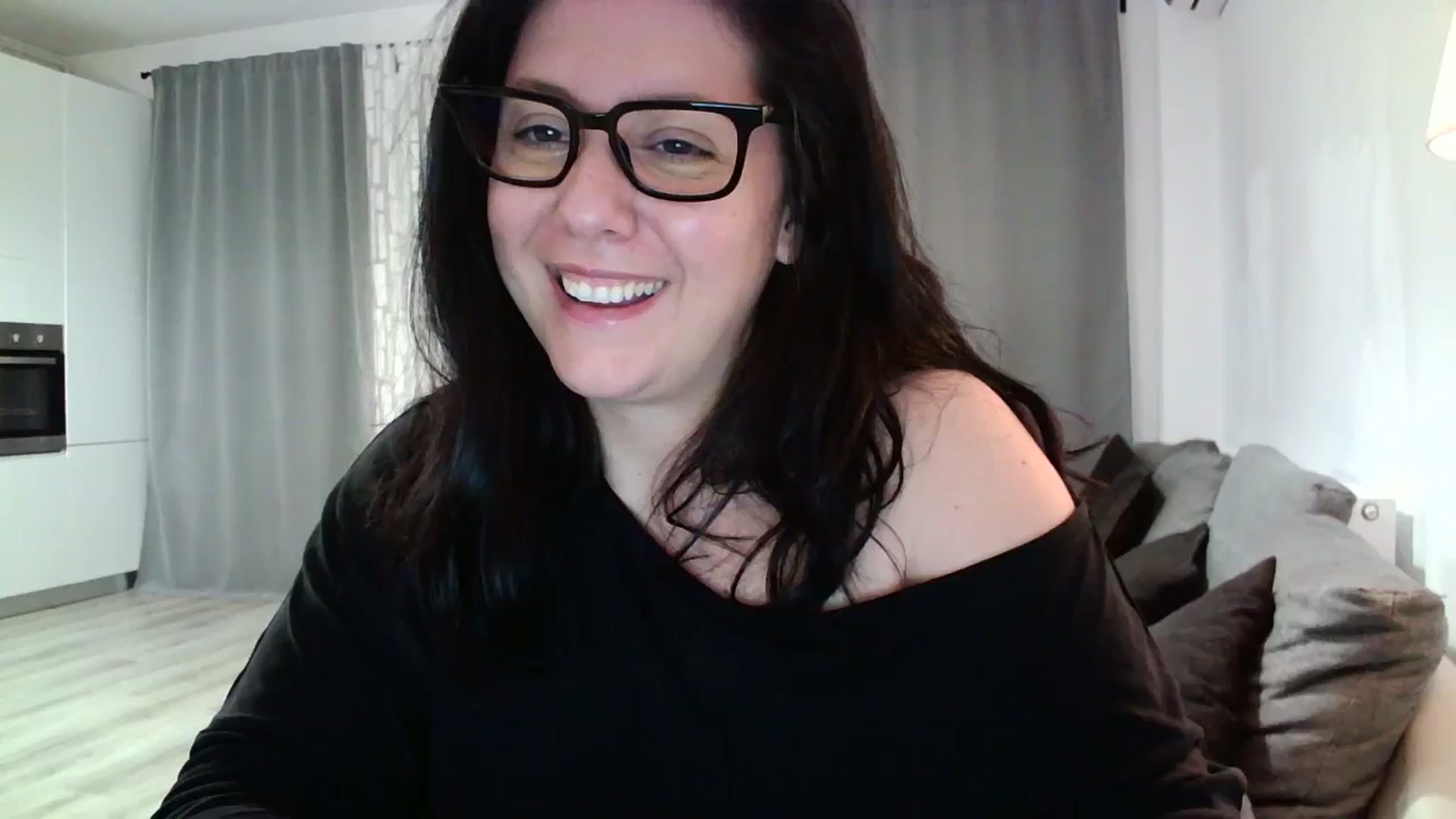 Gallery image thumbnail from SILKYWOMAN's myfreecams stream on, 05/22/2024, 20:43 image 16 of 20