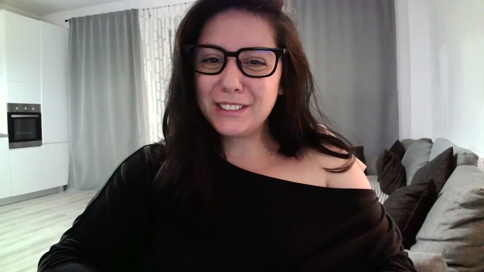Gallery image thumbnail from SILKYWOMAN's myfreecams stream on, 05/24/2024, 20:03 image 14 of 20