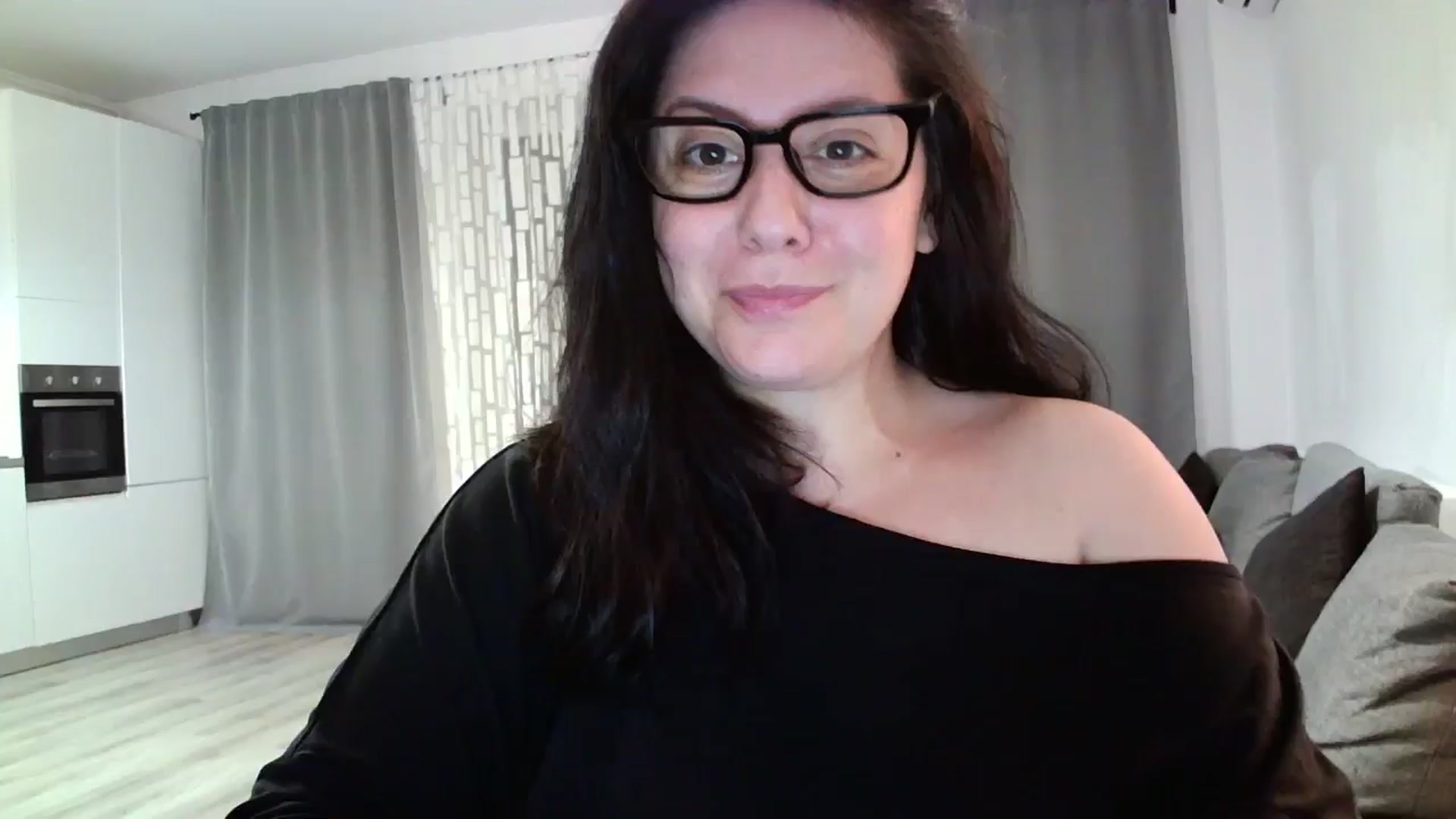 Gallery image thumbnail from SILKYWOMAN's myfreecams stream on, 05/24/2024, 21:12 image 1 of 20