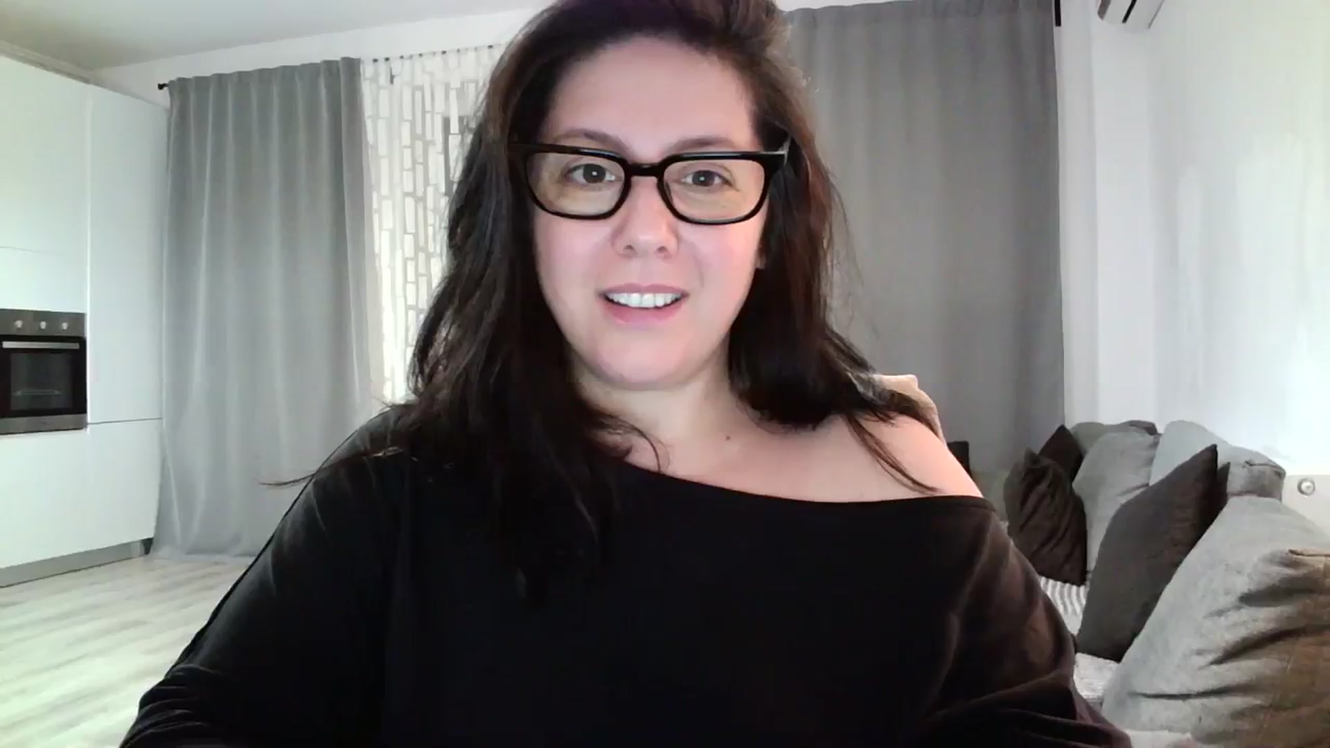 Gallery image thumbnail from SILKYWOMAN's myfreecams stream on, 05/24/2024, 21:12 image 13 of 20