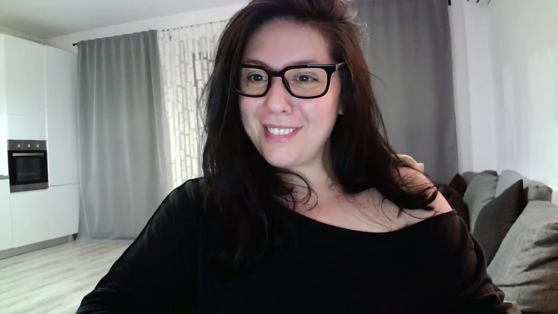 Gallery image thumbnail from SILKYWOMAN's myfreecams stream on, 05/24/2024, 21:12 image 10 of 20