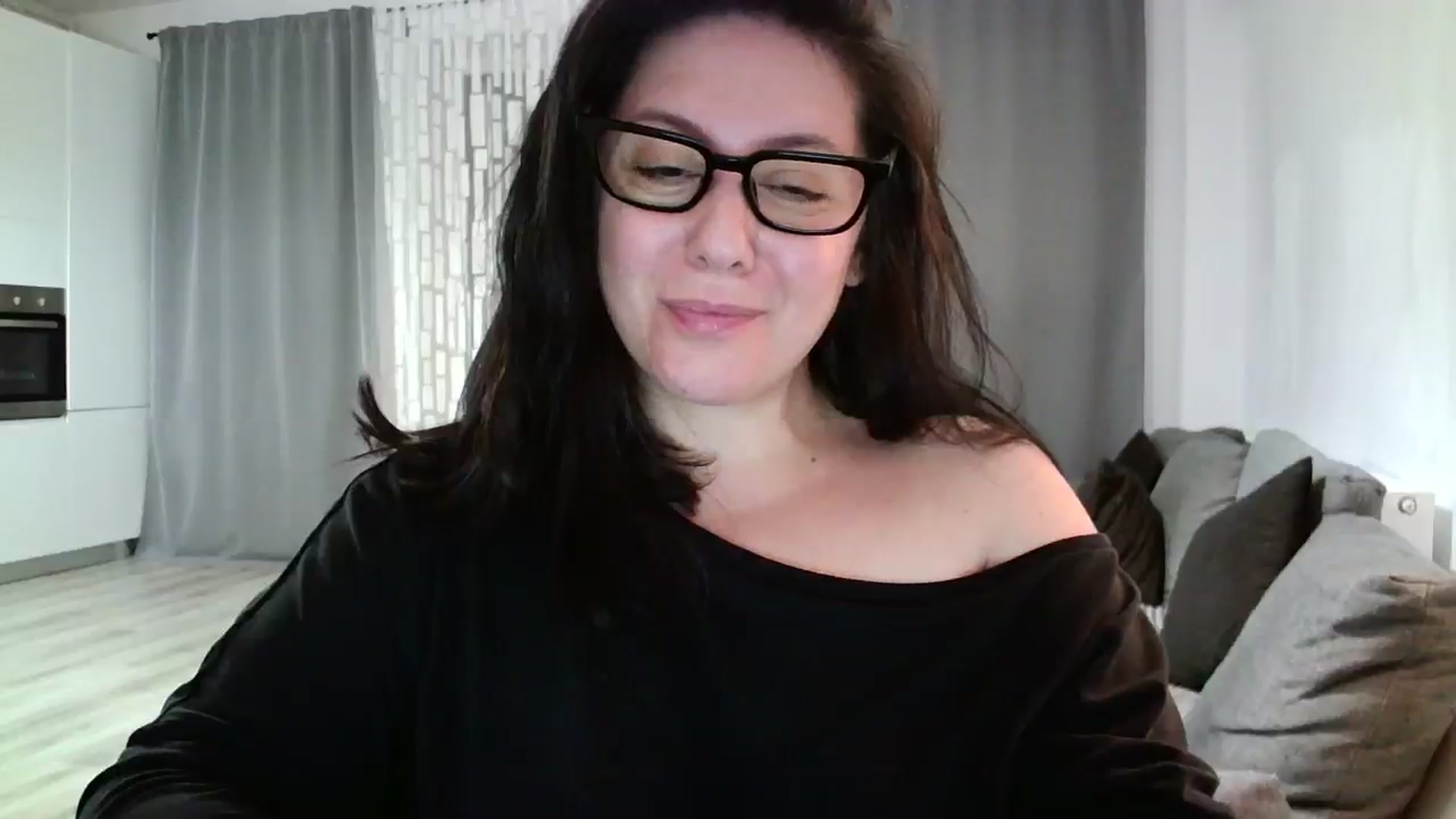 Gallery image thumbnail from SILKYWOMAN's myfreecams stream on, 05/24/2024, 21:45 image 8 of 20