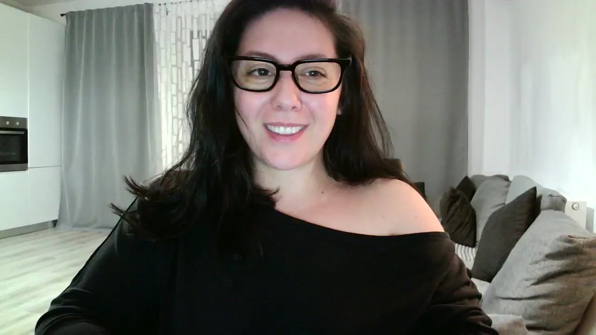 Gallery image thumbnail from SILKYWOMAN's myfreecams stream on, 05/24/2024, 21:45 image 13 of 20