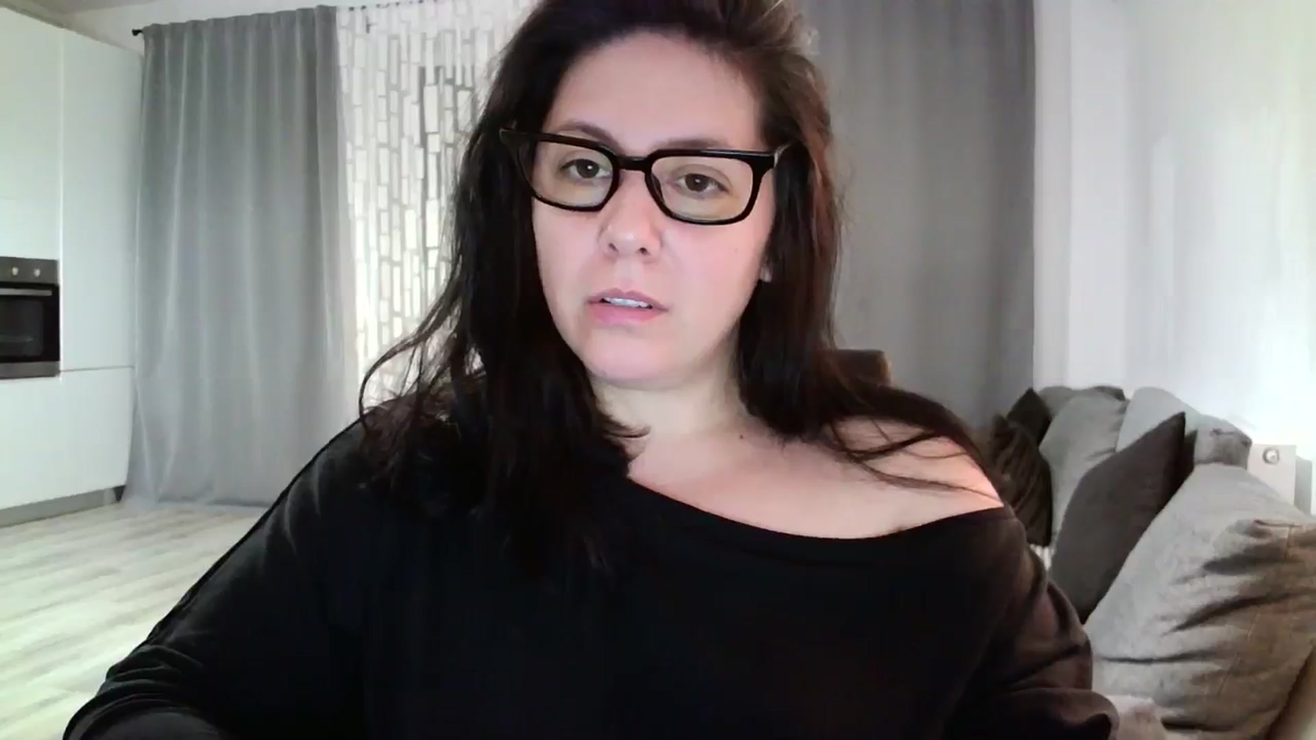 Gallery image thumbnail from SILKYWOMAN's myfreecams stream on, 05/24/2024, 21:45 image 17 of 20