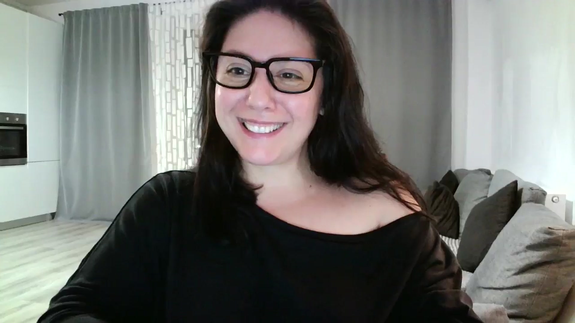 Gallery image thumbnail from SILKYWOMAN's myfreecams stream on, 05/24/2024, 21:45 image 15 of 20