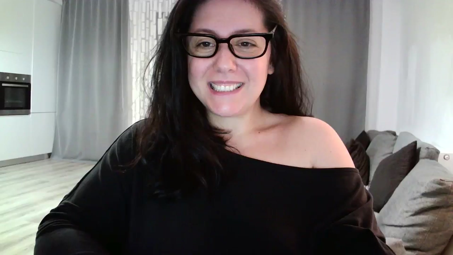 Gallery image thumbnail from SILKYWOMAN's myfreecams stream on, 05/24/2024, 21:45 image 5 of 20