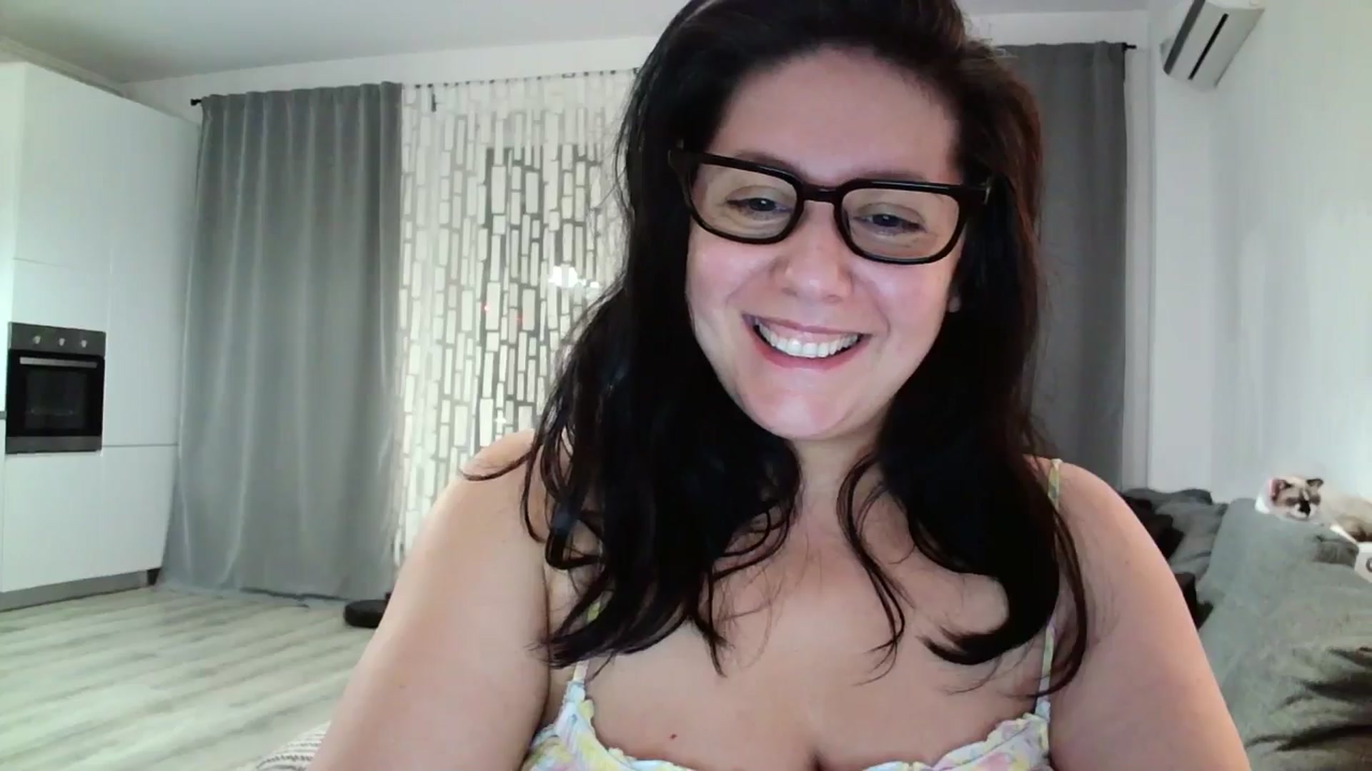Gallery image thumbnail from SILKYWOMAN's myfreecams stream on, 05/25/2024, 20:22 image 5 of 20