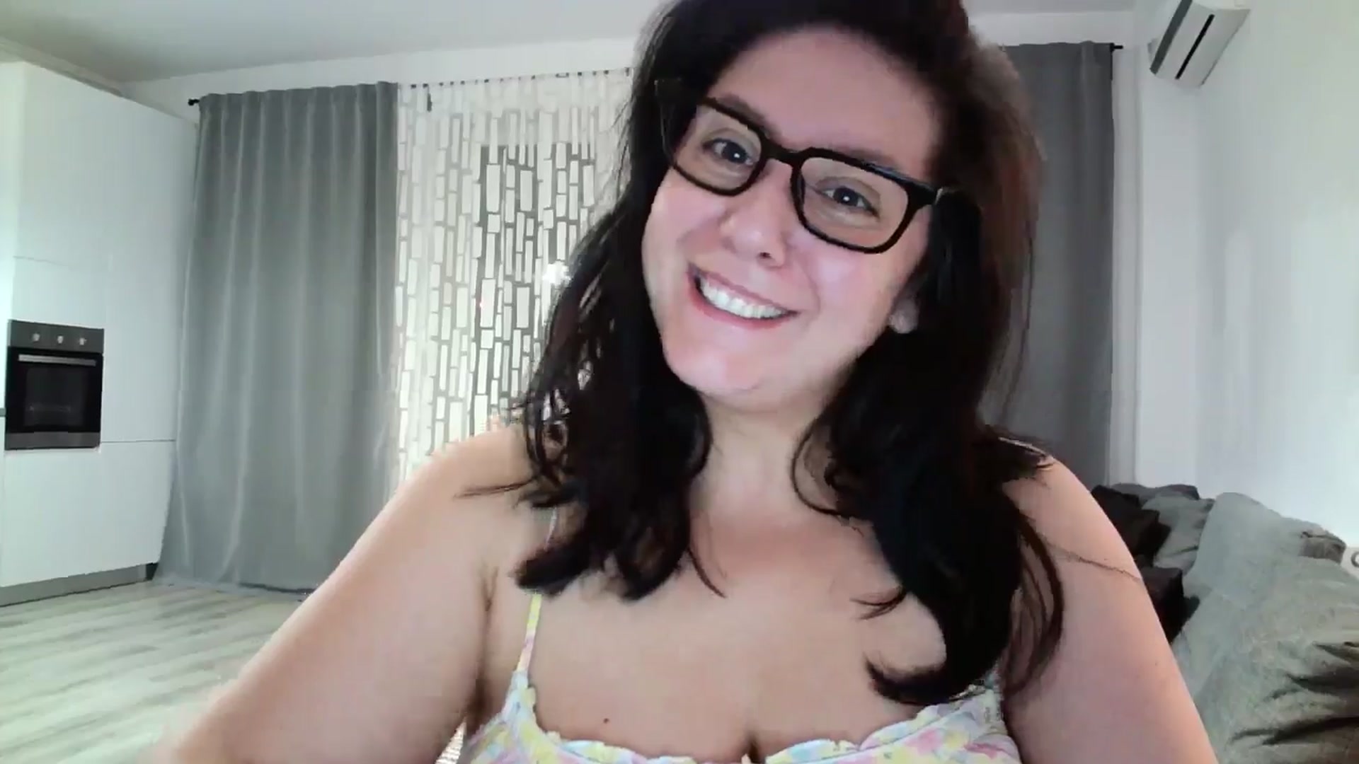 Gallery image thumbnail from SILKYWOMAN's myfreecams stream on, 05/25/2024, 20:22 image 2 of 20