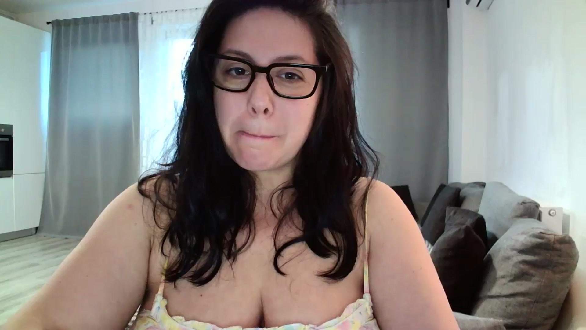 Gallery image thumbnail from SILKYWOMAN's myfreecams stream on, 05/28/2024, 18:04 image 4 of 20