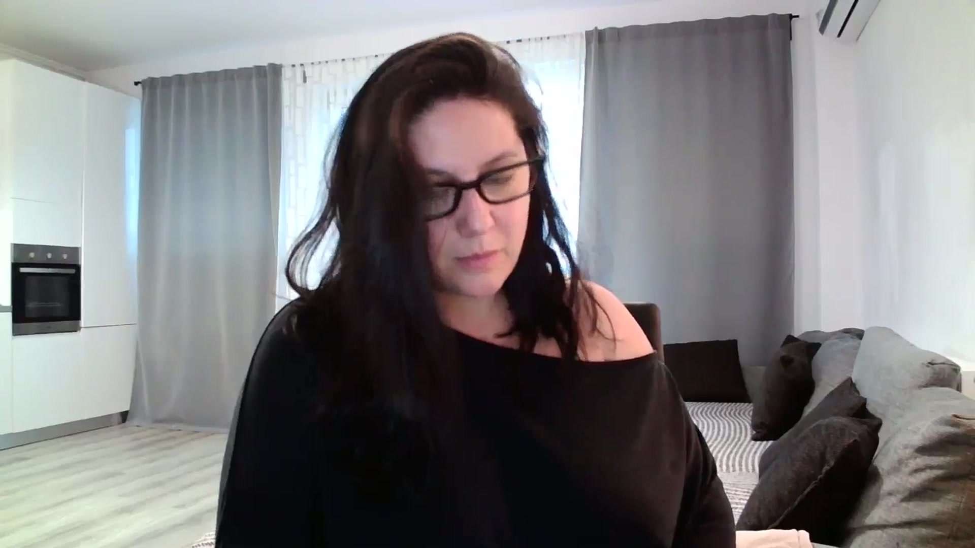 Gallery image thumbnail from SILKYWOMAN's myfreecams stream on, 05/29/2024, 18:09 image 2 of 20