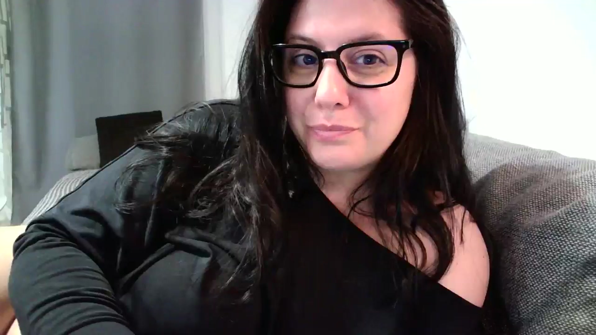 Gallery image thumbnail from SILKYWOMAN's myfreecams stream on, 05/29/2024, 20:43 image 18 of 20