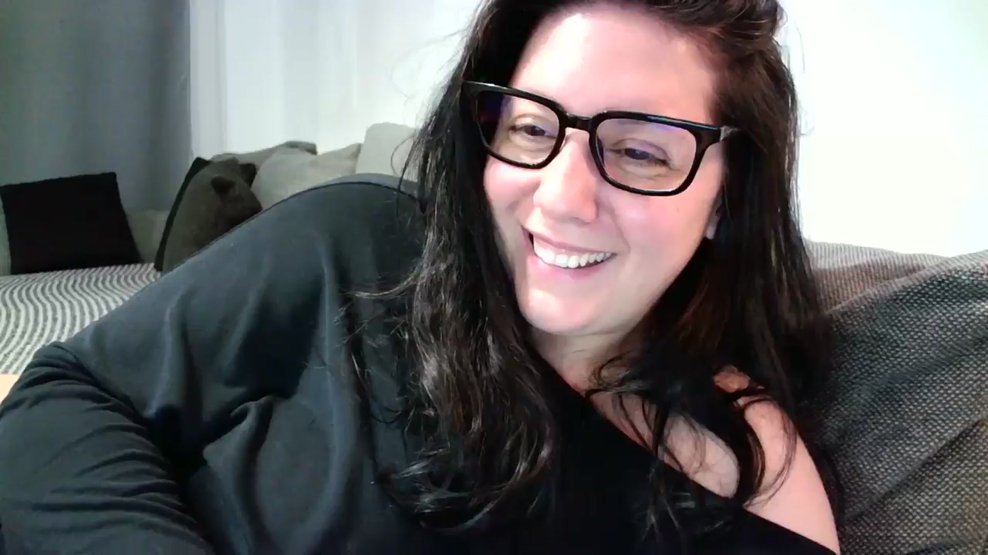 Gallery image thumbnail from SILKYWOMAN's myfreecams stream on, 05/29/2024, 20:43 image 15 of 20