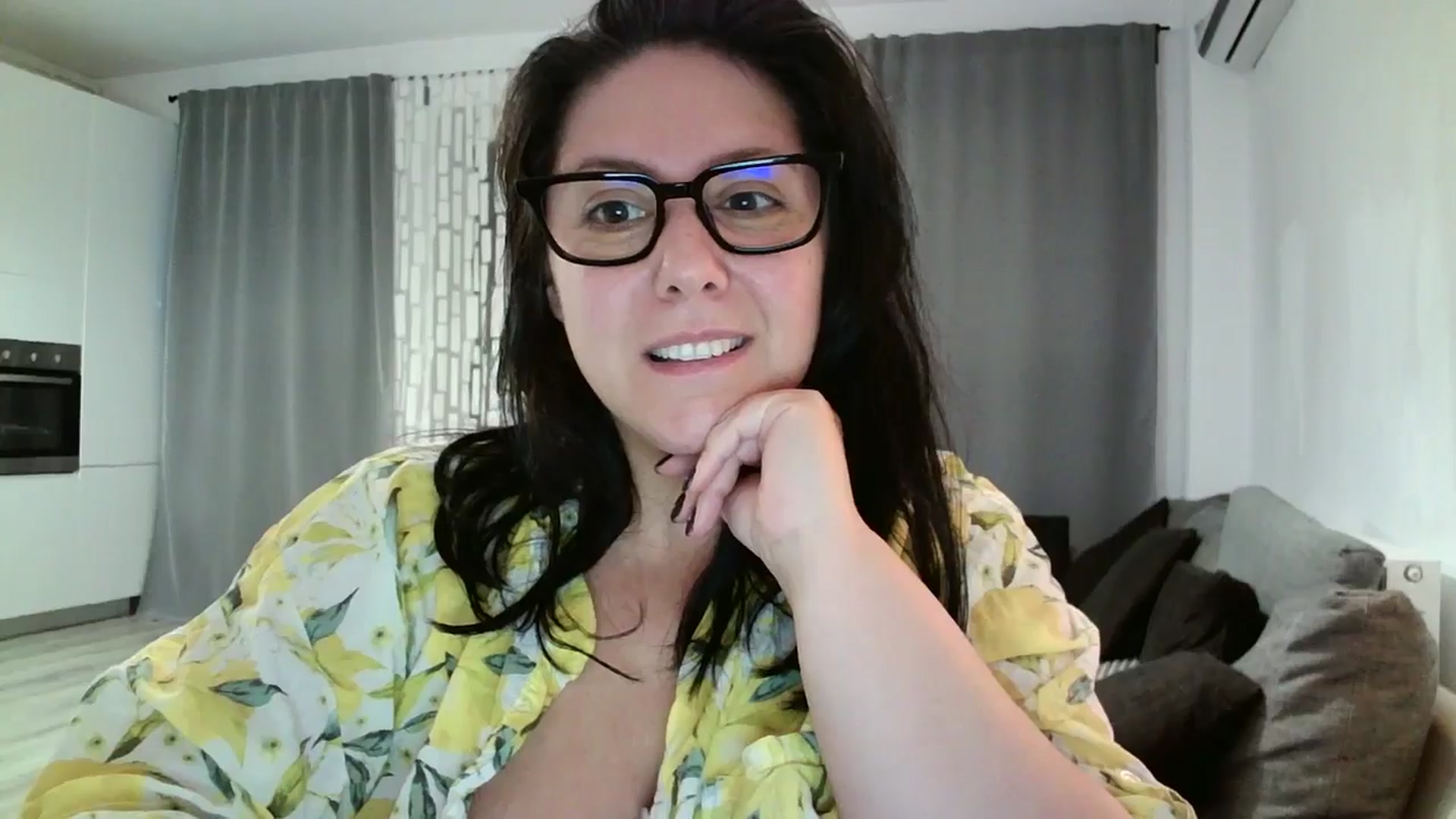 Gallery image thumbnail from SILKYWOMAN's myfreecams stream on, 05/31/2024, 19:21 image 3 of 20