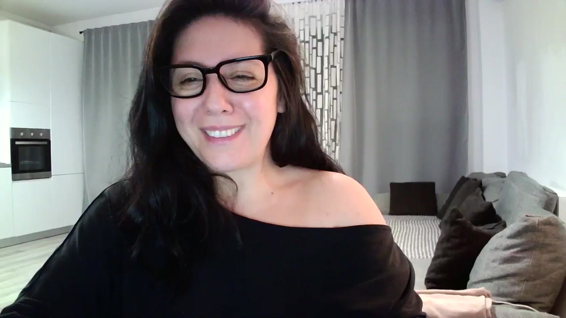 Gallery image thumbnail from SILKYWOMAN's myfreecams stream on, 06/01/2024, 18:43 image 11 of 20
