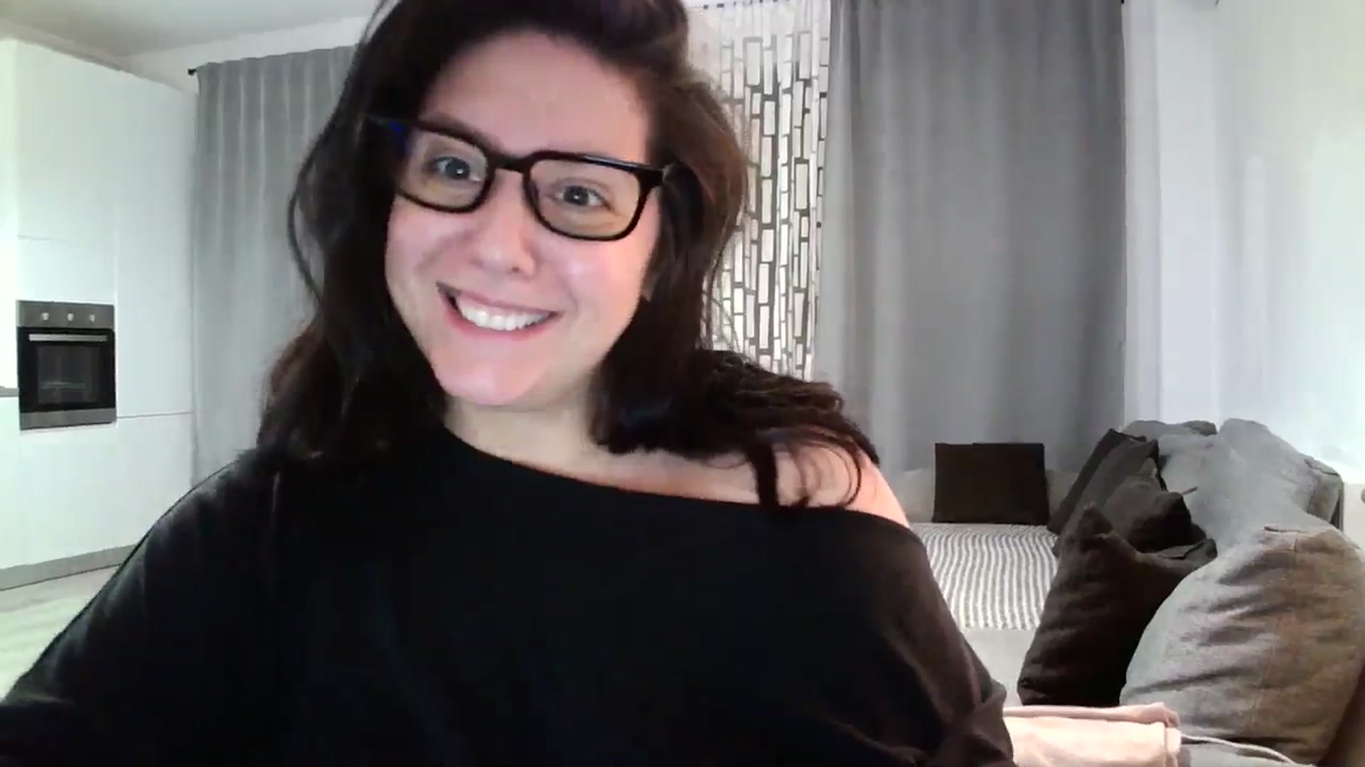 Gallery image thumbnail from SILKYWOMAN's myfreecams stream on, 06/01/2024, 18:43 image 19 of 20