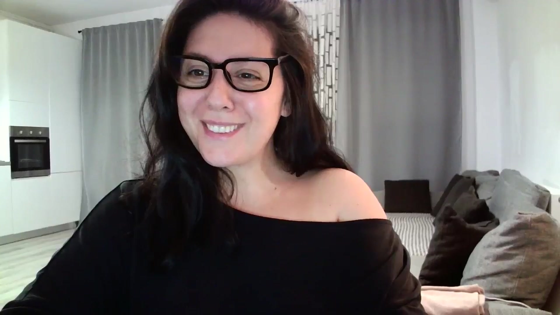 Gallery image thumbnail from SILKYWOMAN's myfreecams stream on, 06/01/2024, 18:43 image 4 of 20