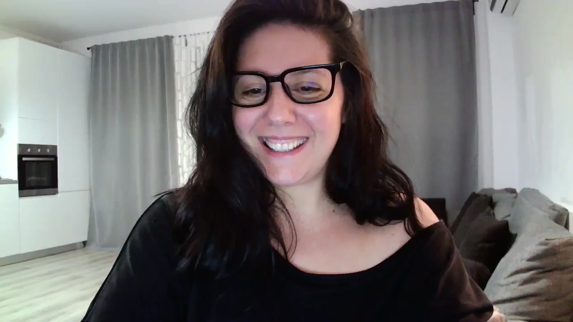 Gallery image thumbnail from SILKYWOMAN's myfreecams stream on, 06/01/2024, 21:32 image 3 of 20