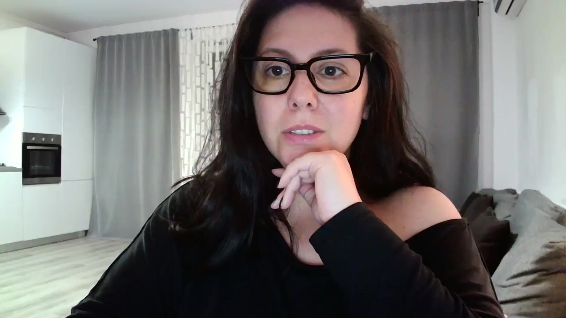 Gallery image thumbnail from SILKYWOMAN's myfreecams stream on, 06/01/2024, 21:32 image 18 of 20