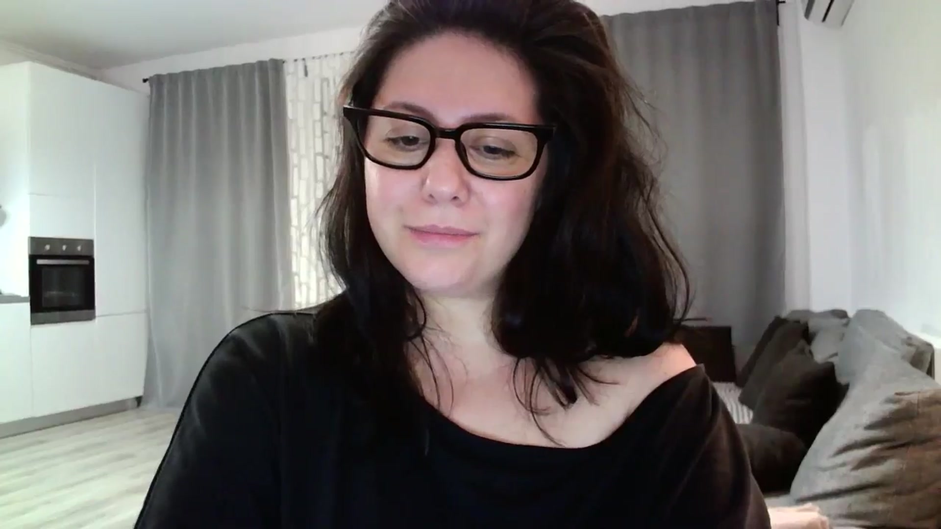 Gallery image thumbnail from SILKYWOMAN's myfreecams stream on, 06/01/2024, 21:32 image 7 of 20