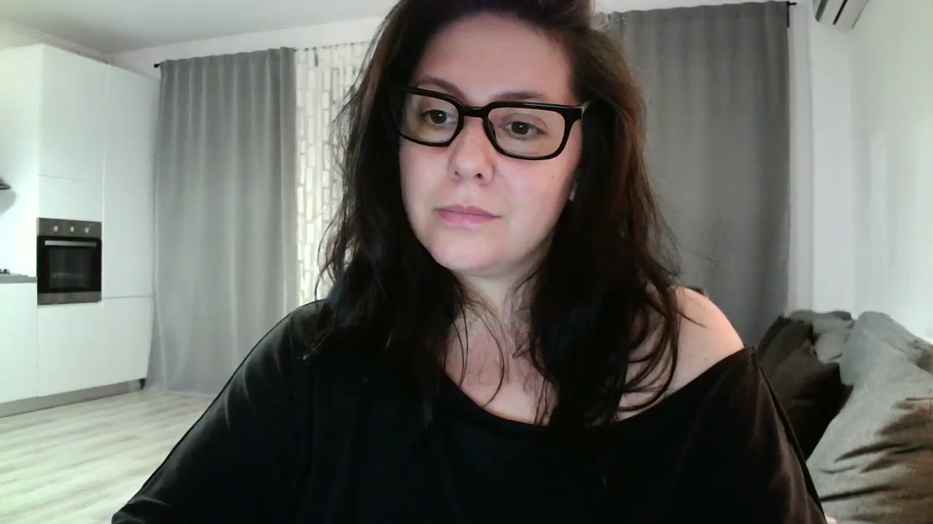 Gallery image thumbnail from SILKYWOMAN's myfreecams stream on, 06/01/2024, 21:32 image 16 of 20