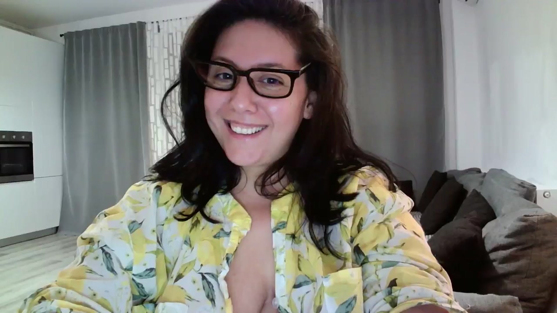 Gallery image thumbnail from SILKYWOMAN's myfreecams stream on, 06/02/2024, 18:46 image 8 of 20
