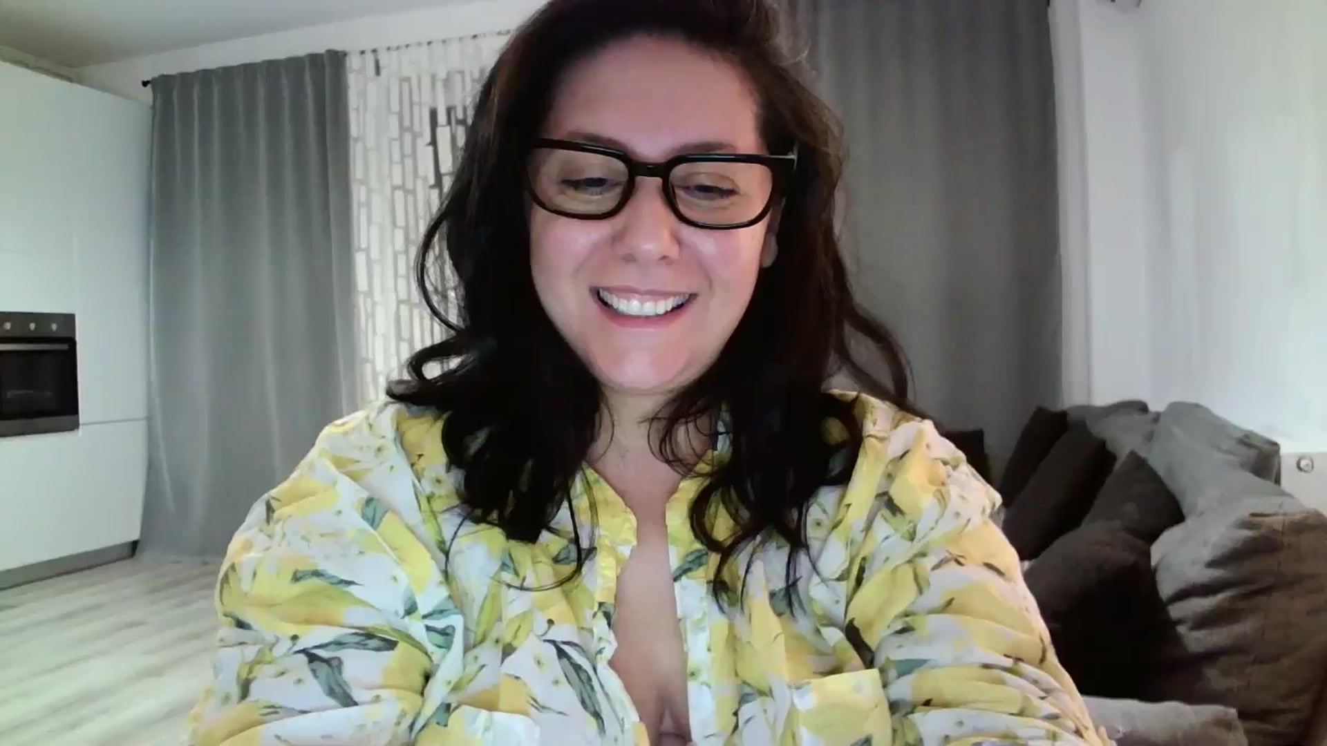 Gallery image thumbnail from SILKYWOMAN's myfreecams stream on, 06/02/2024, 18:46 image 1 of 20